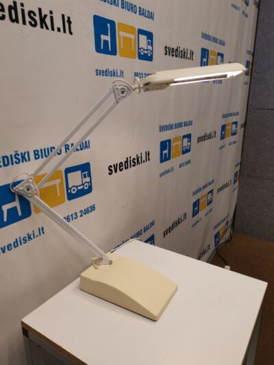 Baltas Pastatomas Stalo Šviestuvas, Švedija