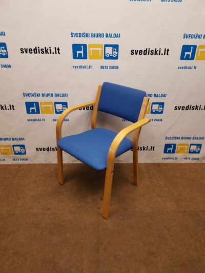 EFG Lankytojo Kėdė Su Šviesiai Mėlynu Audiniu, Švedija