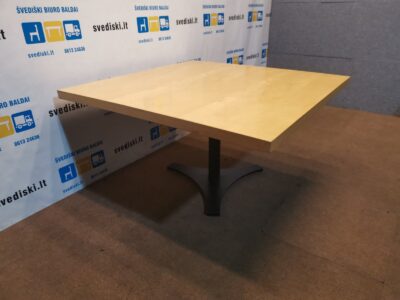 Beržo Stalas 130x130cm Su Juoda Metaline Koja, Švedija