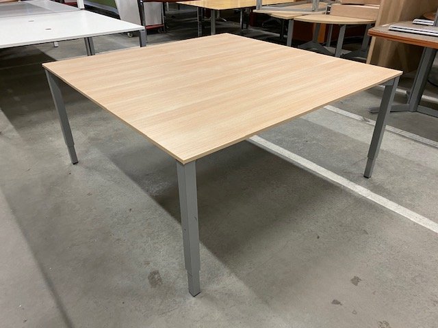 Konferencinis Reguliuojamo Aukščio Stalas 160x160cm, Švedija