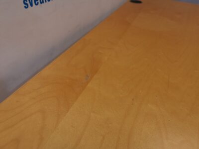 Martela Elektra Reguliuojamas Stalas Su Beržo 180x90cm Stalviršiu, Švedija