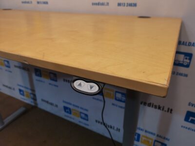 Martela Elektra Reguliuojamas Stalas Su Beržo 180x90cm Stalviršiu, Švedija