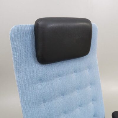 Vitra ID Trim Mėlyna Ergonomiška Kėdė Su Porankiais, Švedija