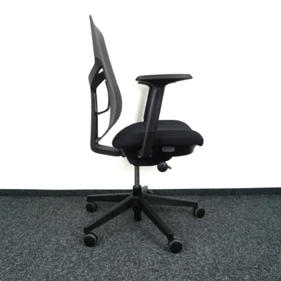 Herman Miller Verus Triflex Juoda Kėdė Su Porankiais, Švedija