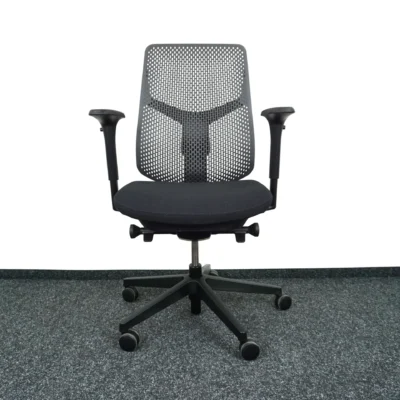 Herman Miller Verus Triflex Juoda Kėdė Su Porankiais, Švedija
