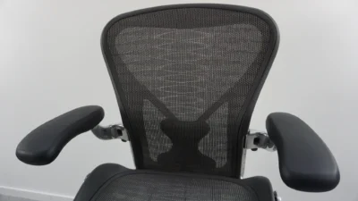 Herman Miller Aeron B Dydžio Grafito Biuro Kėdė Su Chromo Rėmu Ir Porankiais, Vokietija