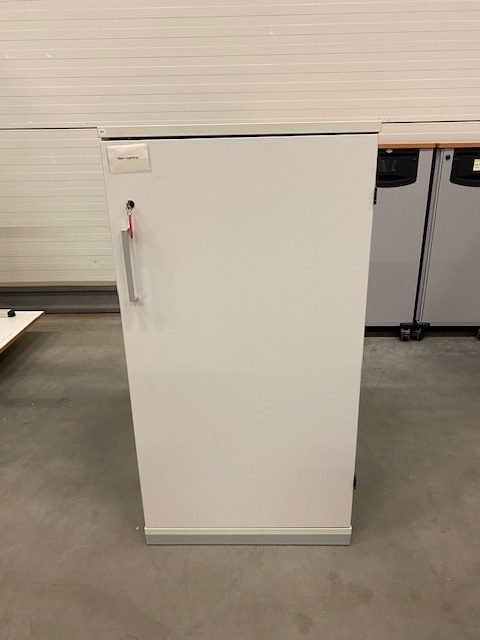 Balta Rakinama Spintelė 116 cm Aukščio, Olandija