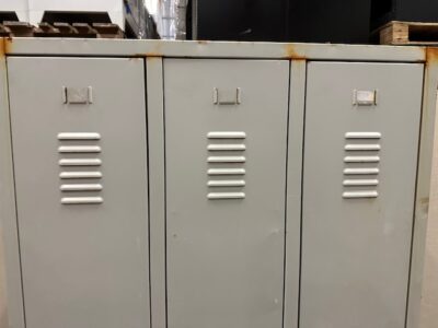 Pilka Metalinė 3-vietė Persirengimo Spintelė, Švedija