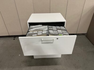 Steelcase Rakinama 3 Stalčių Šviesiai Pilka Spintelė, Švedija