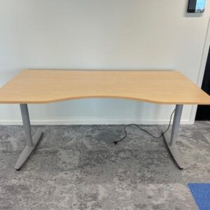 Kinnarps Elektra Reguliuojamas Stalas Iki 83cm Aukščio Su 180x90 Stalviršiu, Švedija