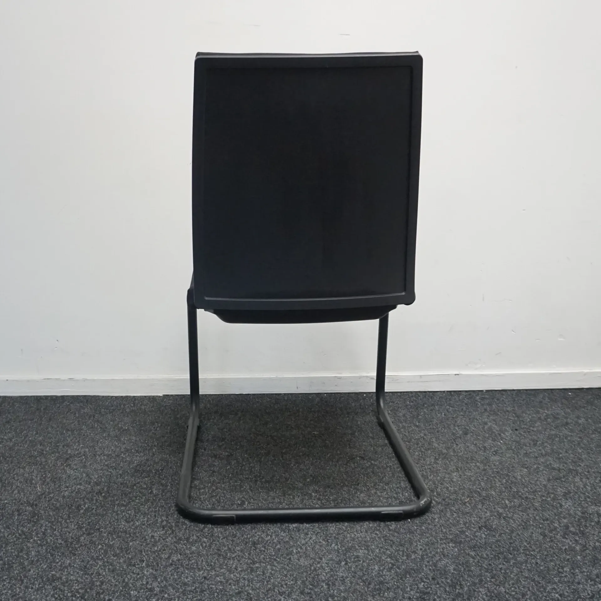 SEDUS YEAH Juoda Konferencinė Kėdė, Vokietija