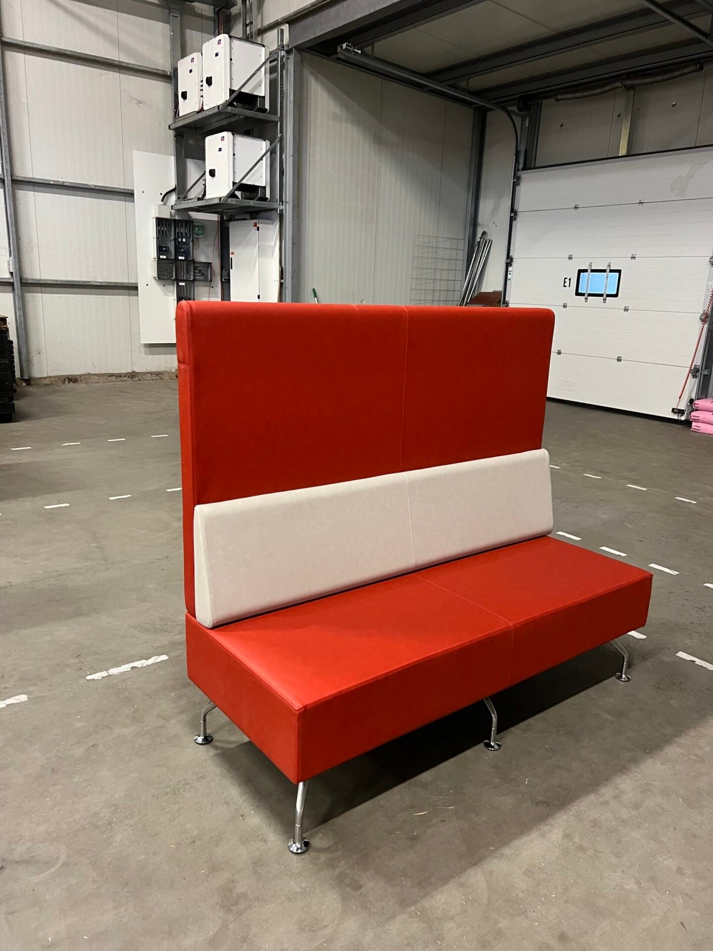 Orangebox Raudona Sofa 160cm Ilgio, Švedija
