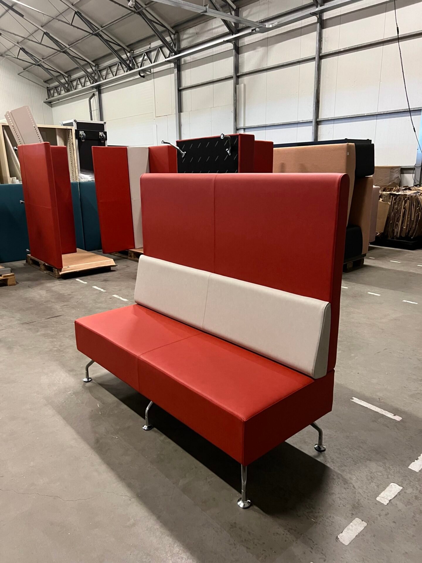 Orangebox Raudona Sofa 160cm Ilgio, Švedija