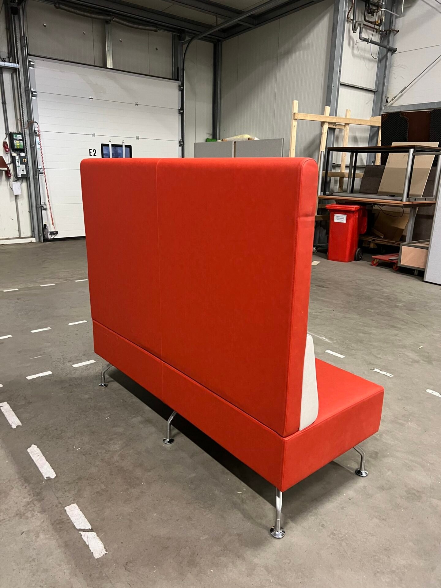 Orangebox Raudona Sofa 160cm Ilgio, Švedija