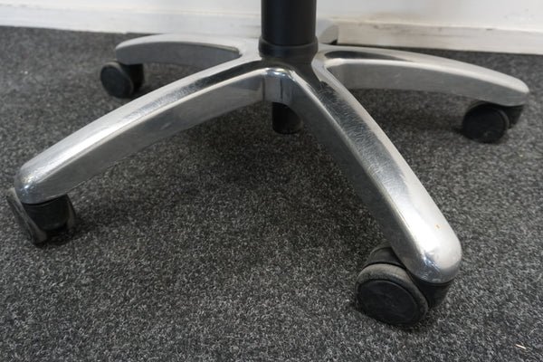 BMA Axia Focus Juoda Odinė Ergonomiška Biuro Kėdė, Švedija