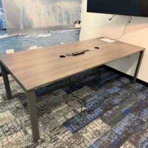 Steelcase Konferencinis Stalas 220x100cm Su Laidų Valdymo Sistema, Švedija