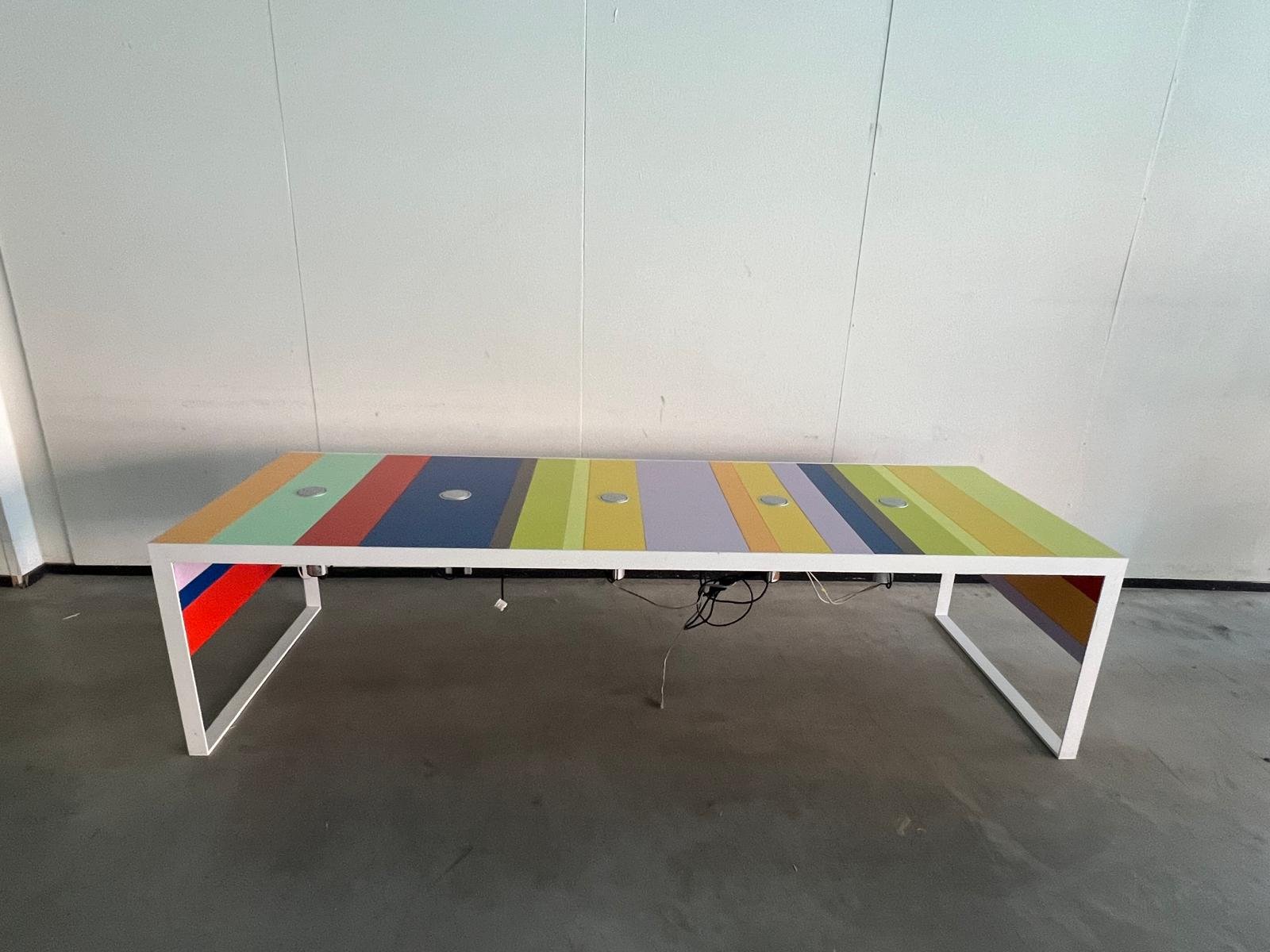 Design Konferencinis Stalas 298x100cm Su Laidų Valdymo Sistema, Švedija