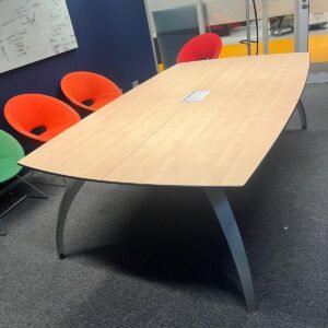 Vepa Konferencinis Stalas 238x130/143cm Su Laidų Valdymo Sistema, Olandija