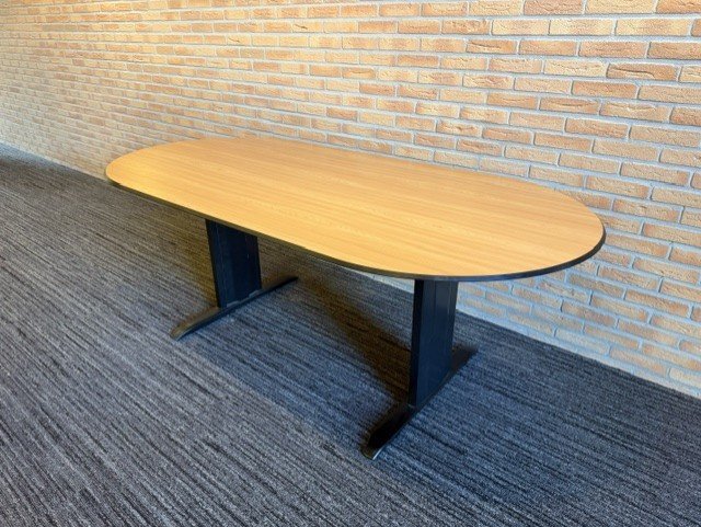 Lensvelt Reguliuojamo Aukščio Konferencinis Stalas 200x100cm, Švedija