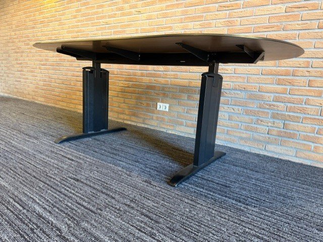 Lensvelt Reguliuojamo Aukščio Konferencinis Stalas 200x100cm, Švedija
