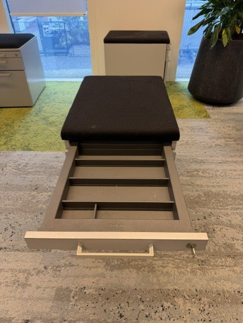 Steelcase Pilkas 3 Stalčių Blokai, Švedija